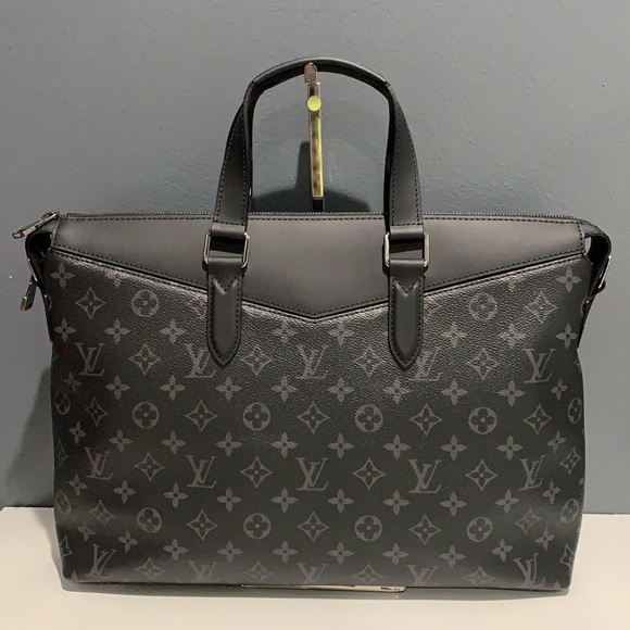 Louis Vuitton messenger - Picture 2 of 5
